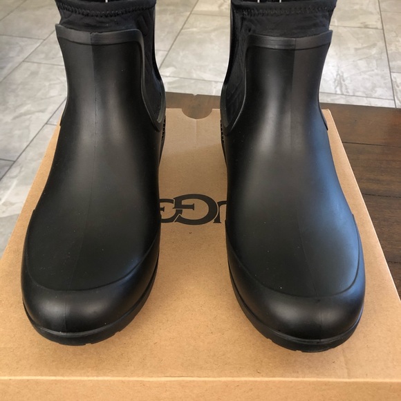 UGG Chevonne rain boots - Picture 3 of 9